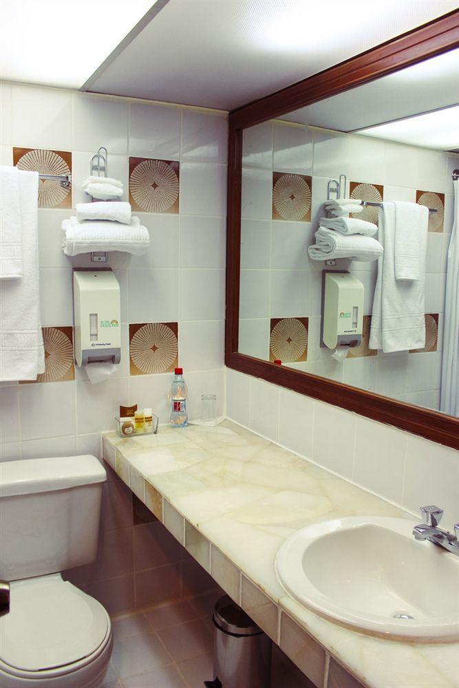 Hotel Presidente กูเอ็งกา ภายนอก รูปภาพ